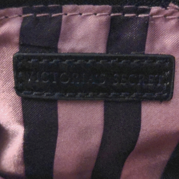 VS make-up/handbag - Picture 4 of 4